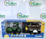іграшка Bruder трактор з системою захоплення John Deere з причепом та колодами 02133